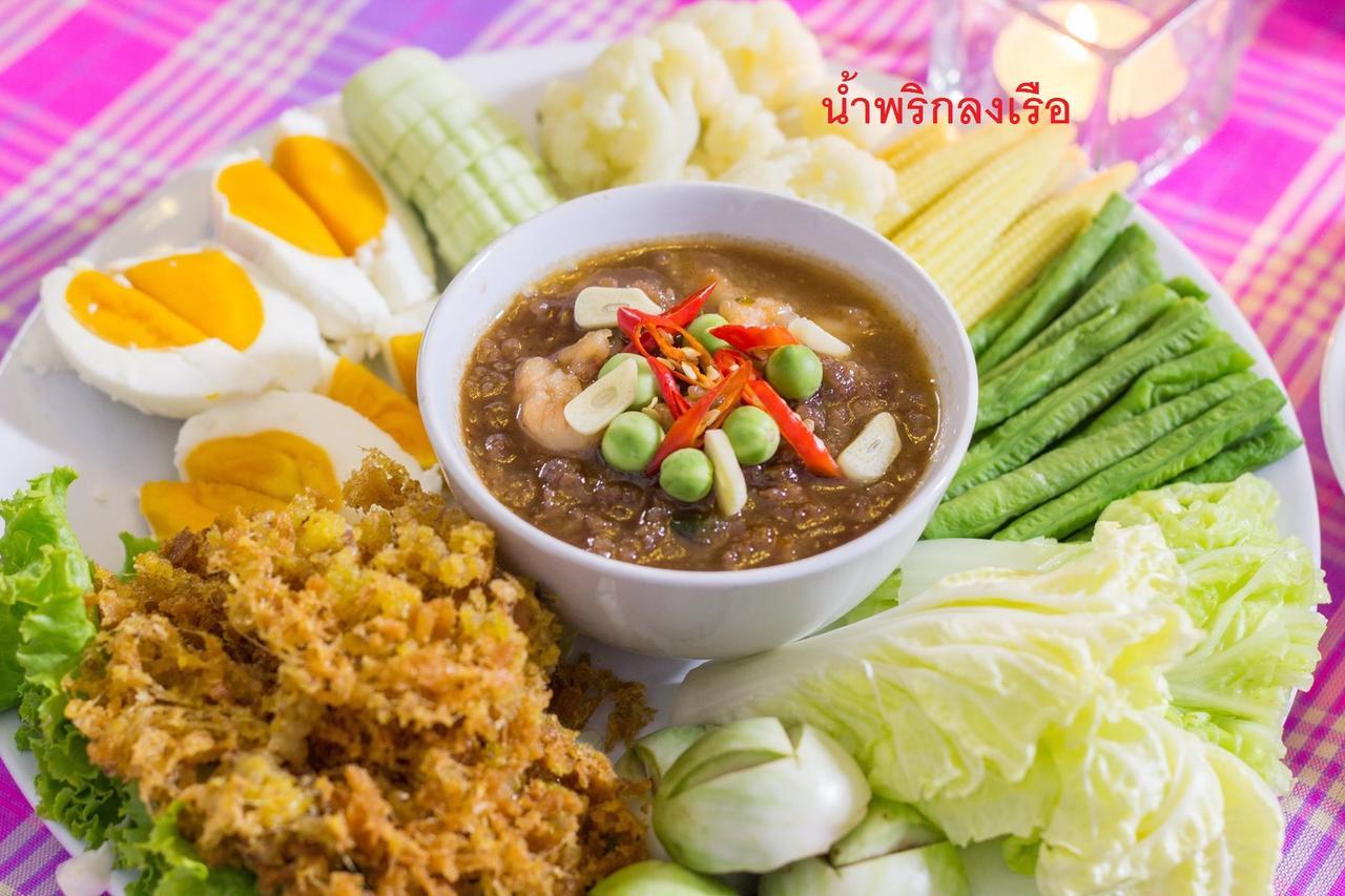 Roseinn Hotel Taphanhin Taphan Hin Екстериор снимка